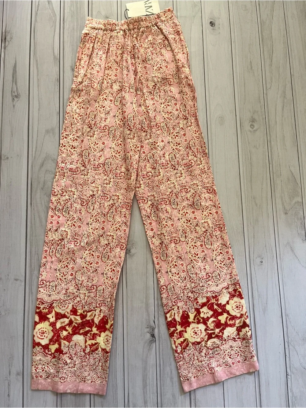 New Zara linen blend pink paisley print pull on flowy trouser pant. Size XS.